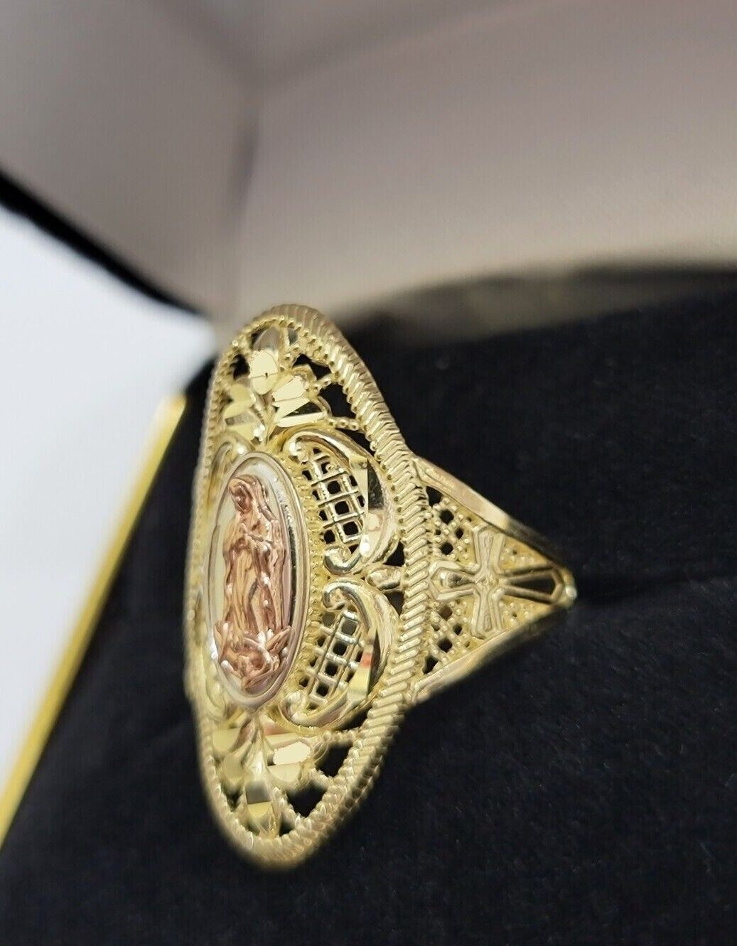 Ladies Ring 10k Yellow Gold Virgin Mary Cross 10KT REAL Gold Unique Size 5.5 END