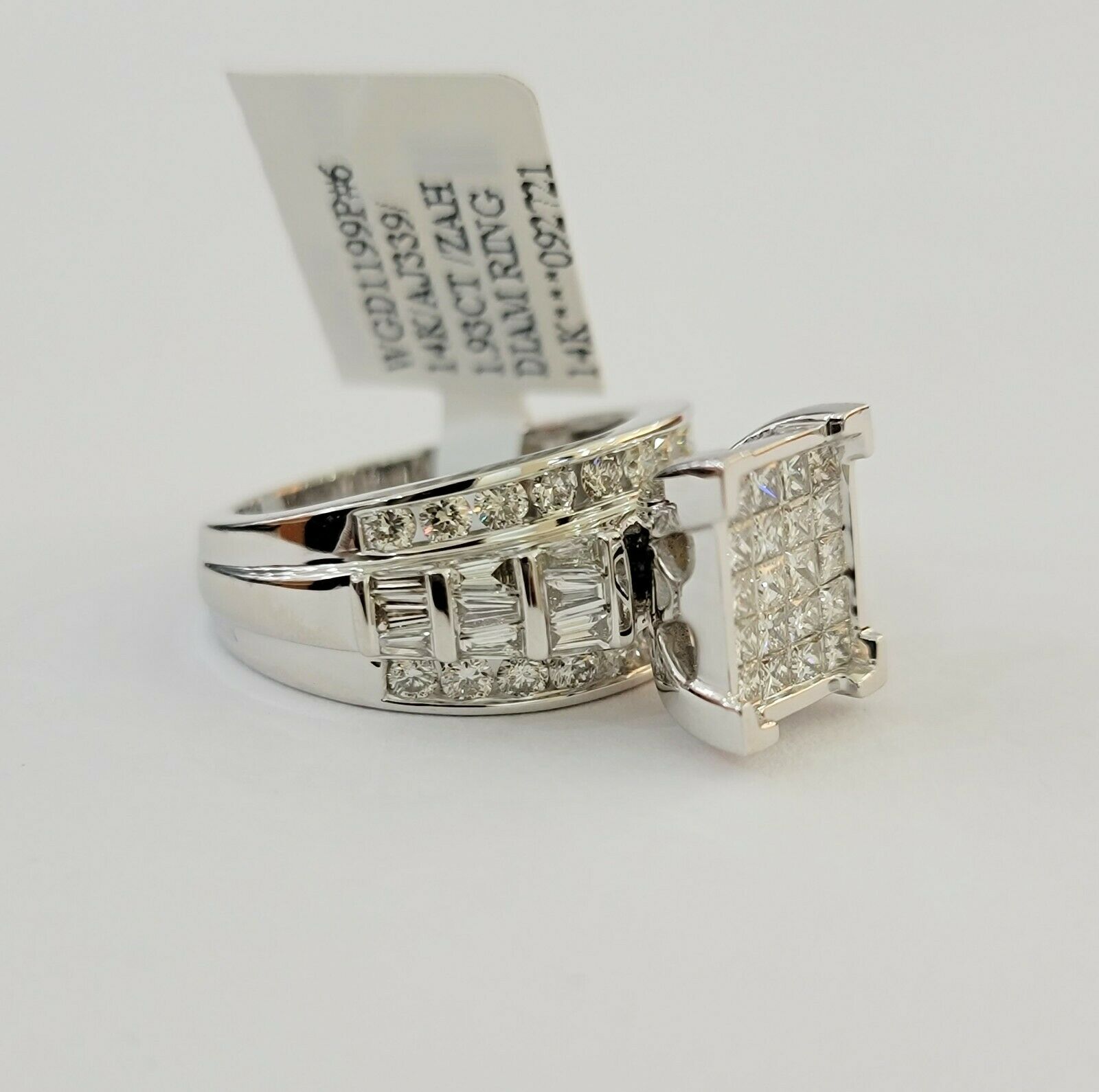 14k white Gold Ladies Ring 2 CT Diamond Princess Cut, Baguette, Round, REAL 14kt