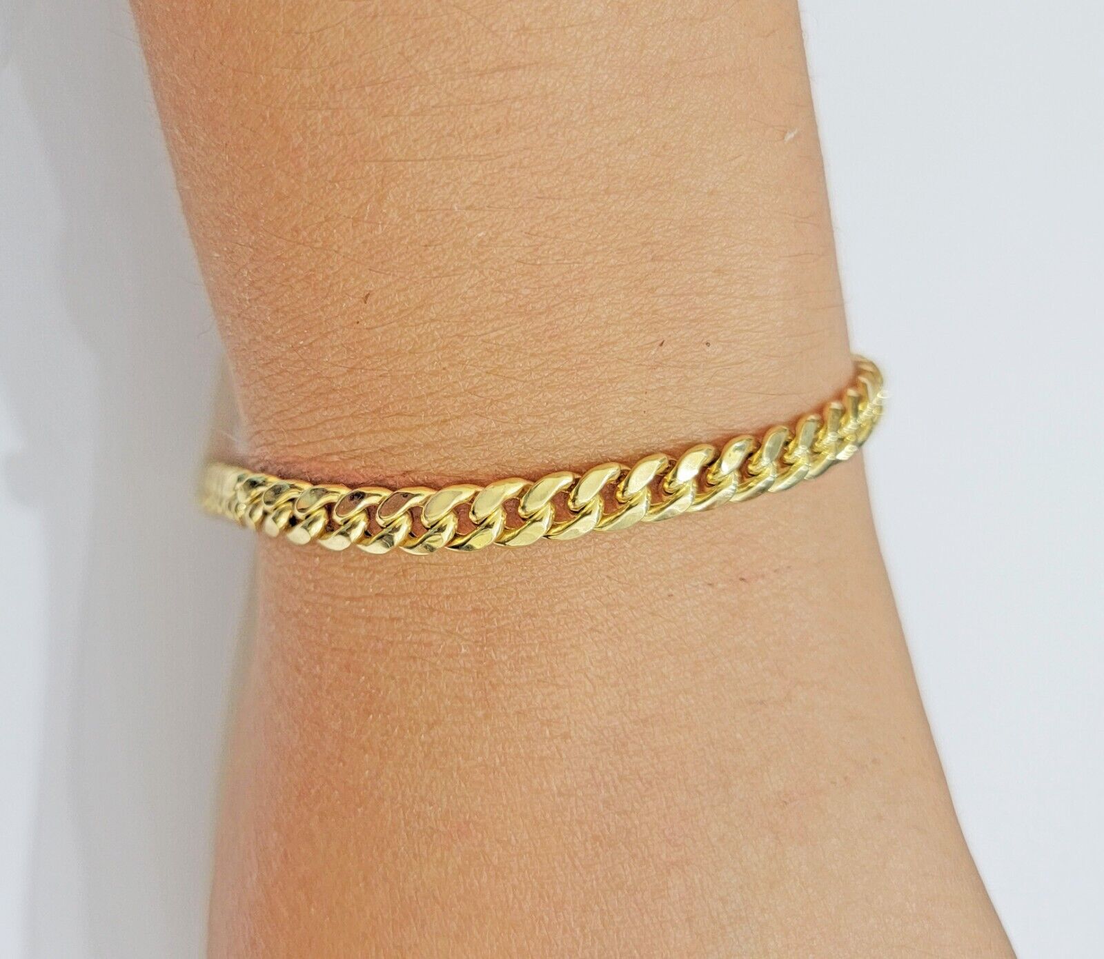 14k Gold Bracelet 6mm 8