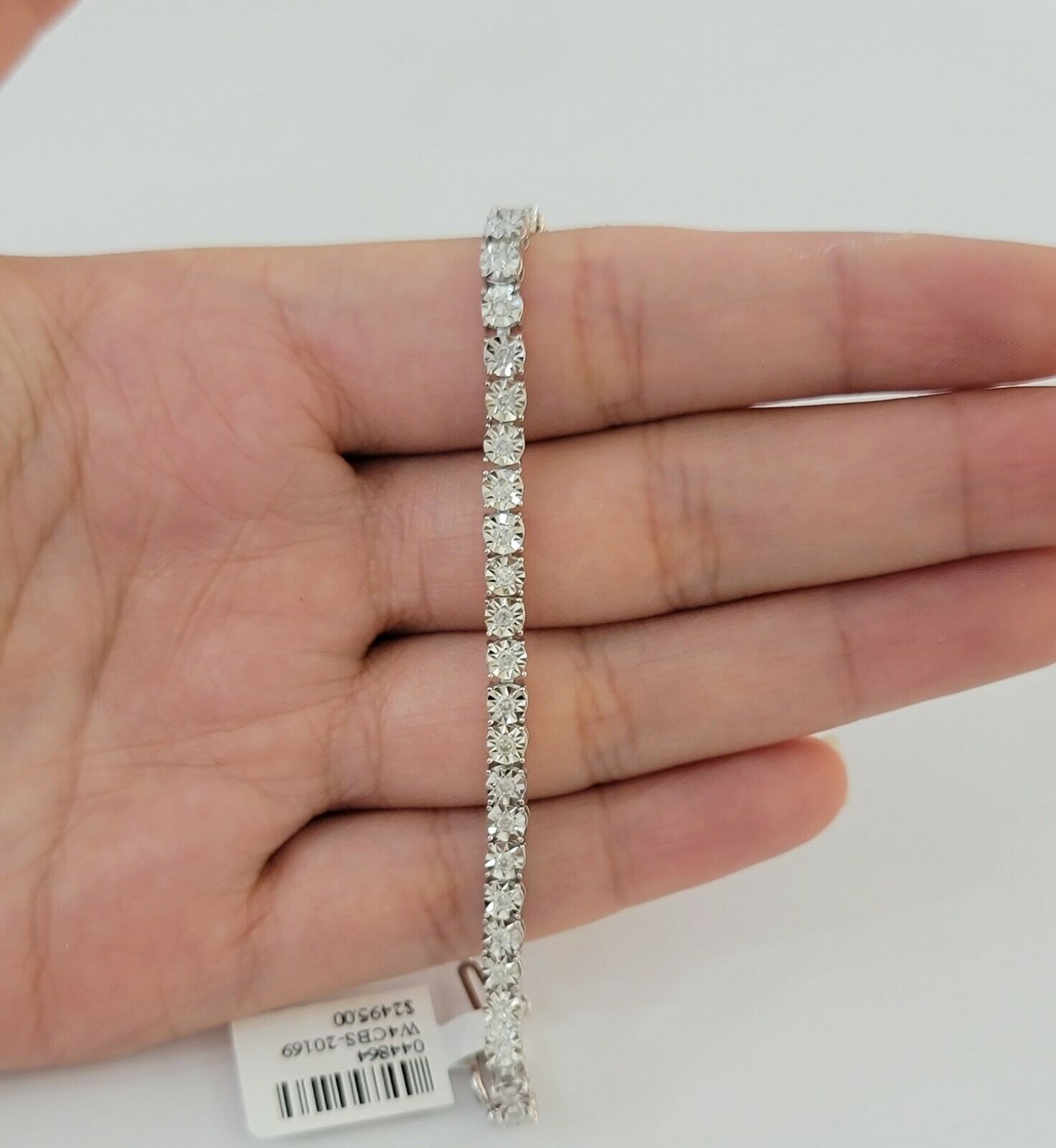 Ladies Solid 10k  White Gold & 1 Ct Diamonds Bracelet 8