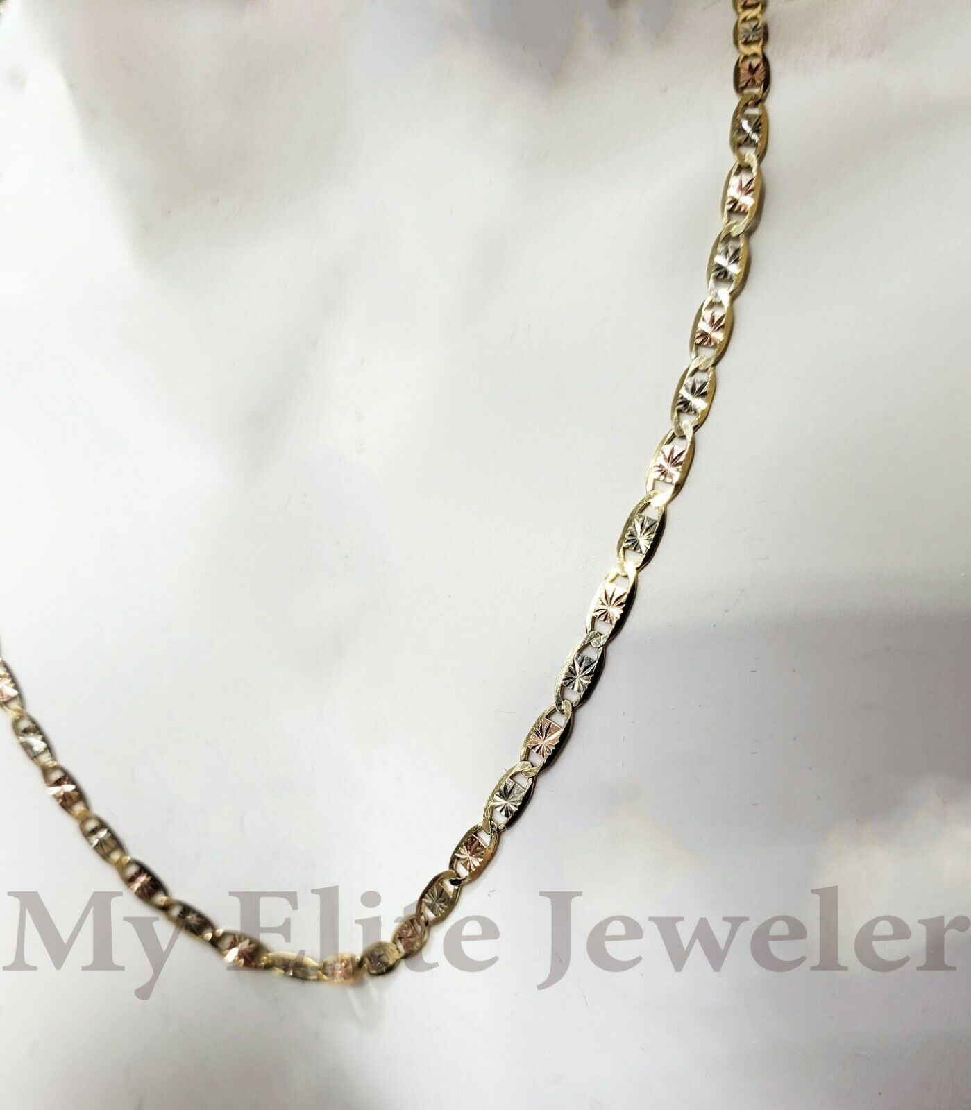 10k Gold Ladies Necklace 18